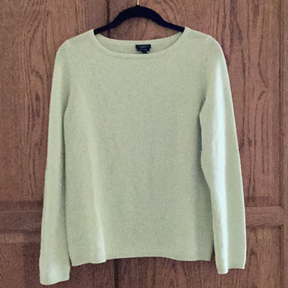 Talbots cashmere sweater old money quiet luxury cozy soft timeless classic M